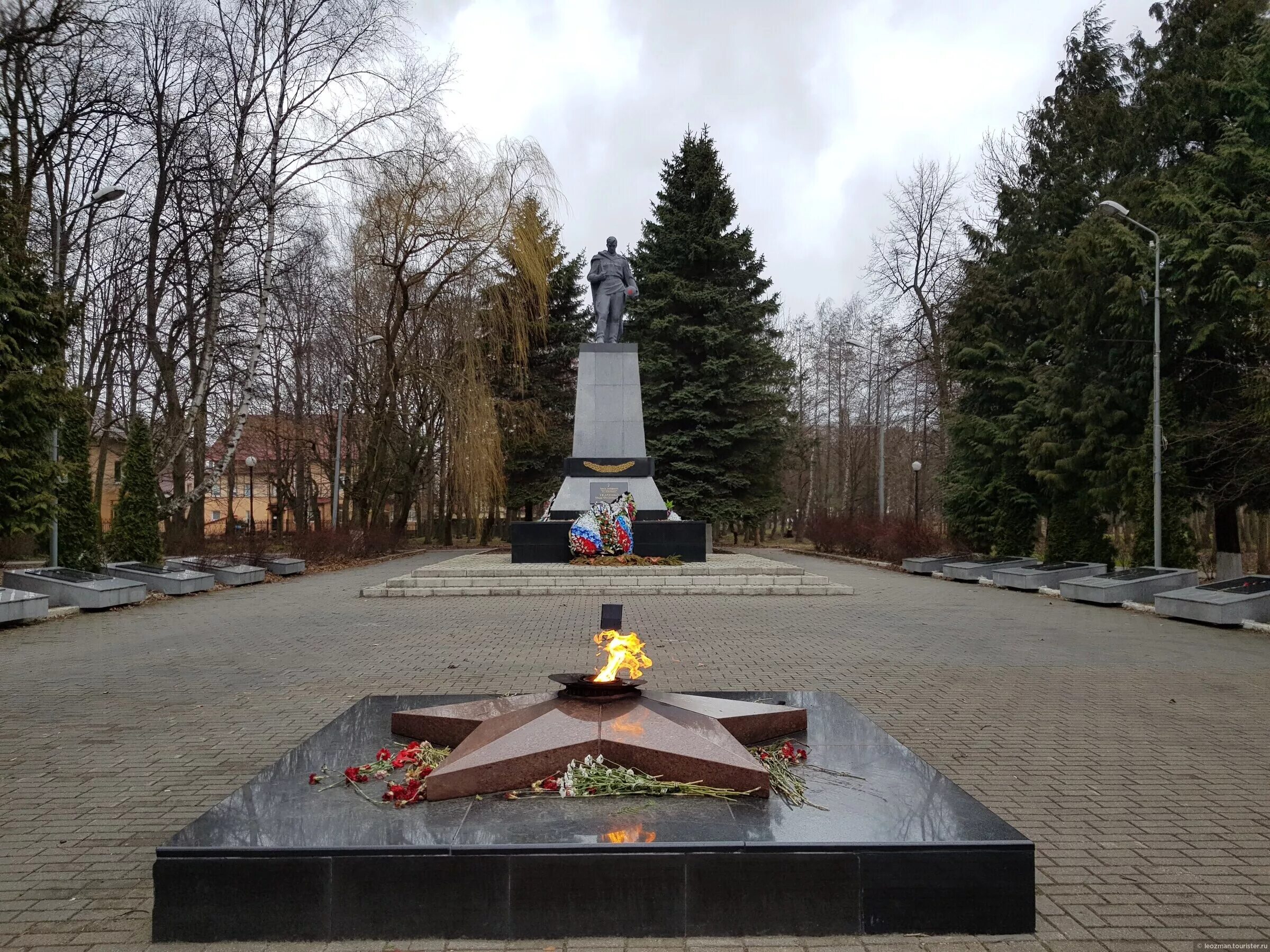 Вечный огонь Калининград. Вечный огонь Зеленоградск. Вечный огонь в Зеленоградске Калининградской области. Огонь зеленоградск