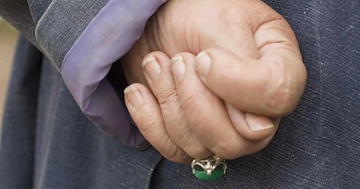 Фига в кармане. Фиг из кармана. Фигу от сглаза. Дуля в кармане. Фига в кармане.