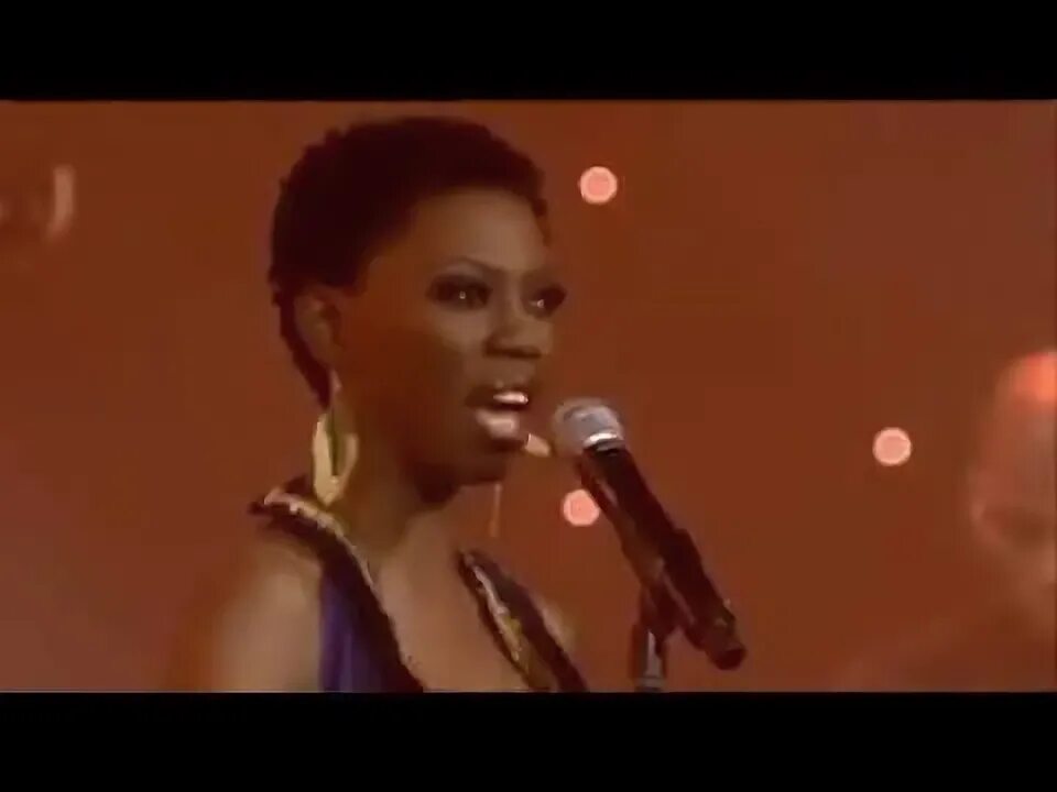 Dwele певица. Lira видео. Lira видео. Lira видео. Lira видео.