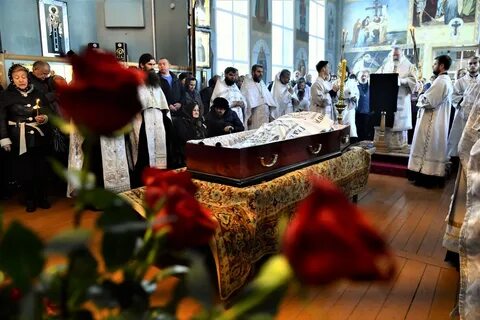 Ругаться с покойником