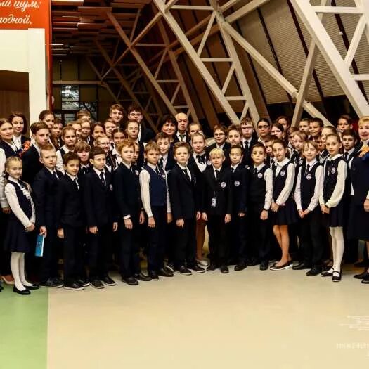 Гбоу итш имени поповича 227. Итш им поповича. Инженерно техническая школа имени поповича. Школа имени поповича москва. Школа 227 москва.