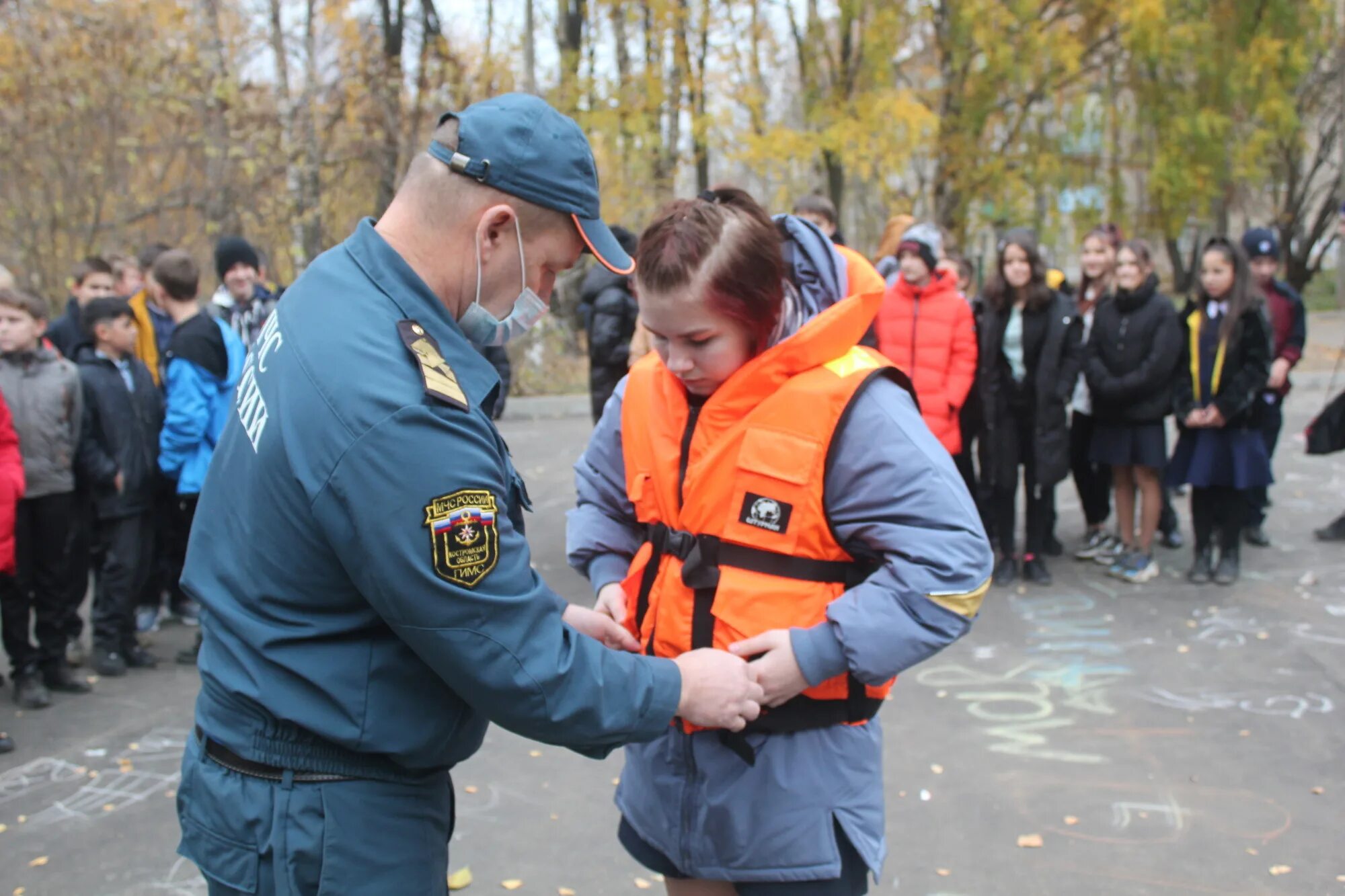 13 Октября. 13 Октября праздник. Международный день по снижению риска бедствий. Международный день ЧС 13 октября.