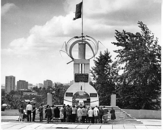 Паровой молот мотовилиха. Пермь памятник вышка 2. В 1920 году на вышка в мотовилихе. В 1920 году на вышка в мотовилихе. Город мотовилиха 1926.