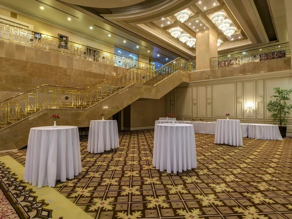 Rixos astana. Риксос астана. нурсултан гостиница rixos. риксос октава казахстан.