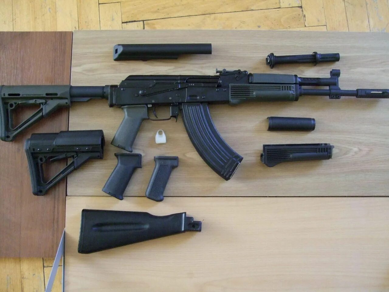 62. Карабин вепрь 12 молот. Обрез ружья иж 43. Сайга 7. Ak 105 krinkov.