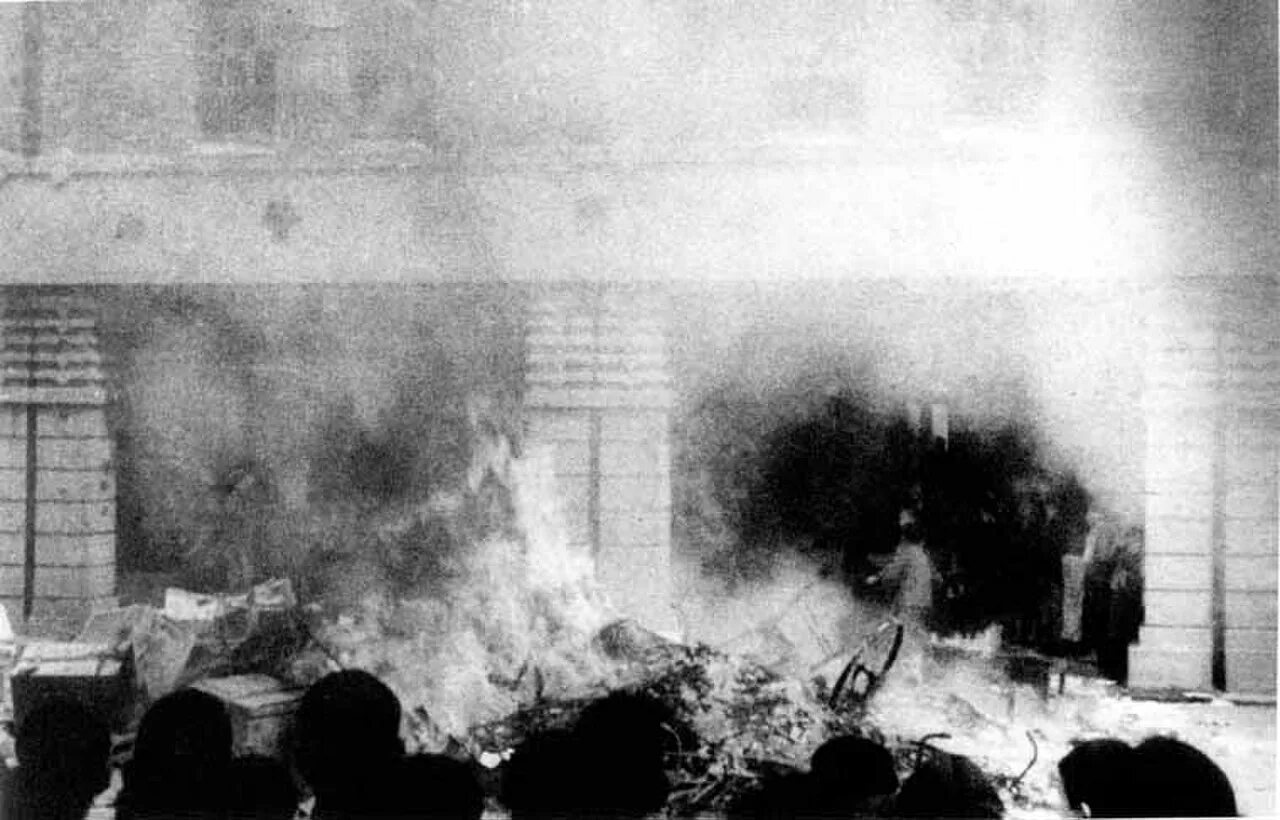 Хеллтакер азазель лормастер. Helltaker azazel. Инцидент 228. Инцидент 228 examtaker. Helltaker мемы.