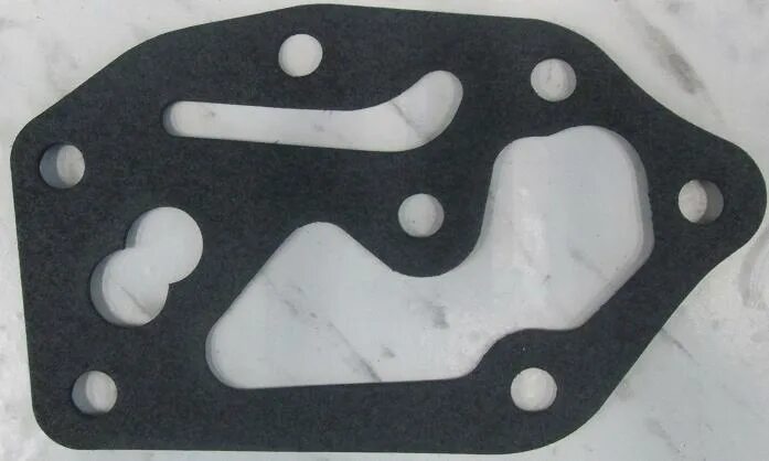 крепление прокладки. установочный комплект для бачка roca. установочный комплект для бачка унитазов roca 822028100. прокладка под бачок унитаза овальная. крепление прокладки.