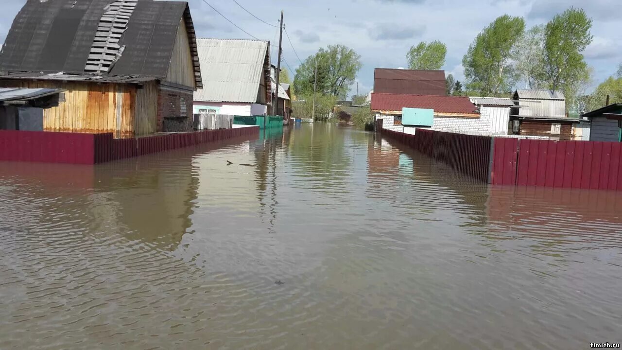 Какие районы топит. Паводок Новосибирск 2015. Потоп наводнение. Подтопление СНТ. Наводнение в Новосибирске.