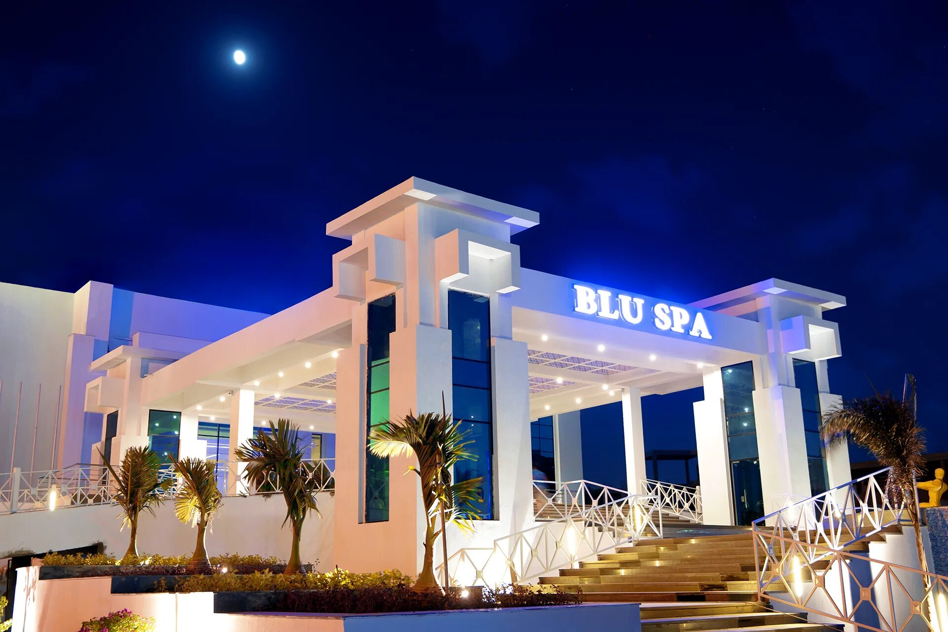 Blu spa resort hurghada 5. Альбатрос Блю спа Хургада. Отель в Египте Альбатрос Блю спа. Pickalbatros Blu Spa Resort Hurghada Adults only 16+ 5*. Albatros Blue Spa (only Adults 16+) Хургада.