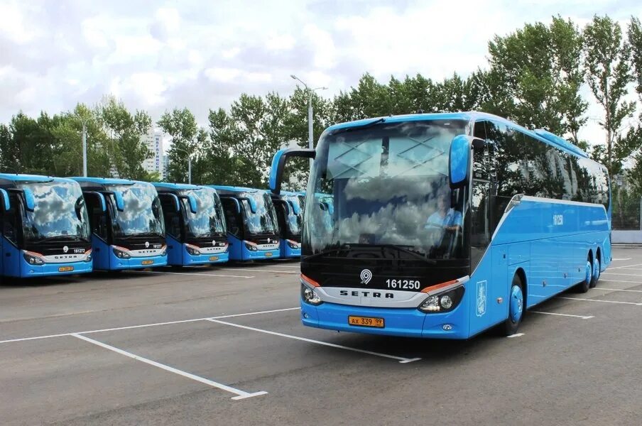 King long xmq6130y. Заказ автобуса москва. Автобус мерседес сетра. Хайгер 50 мест. Большой заказной автобус.