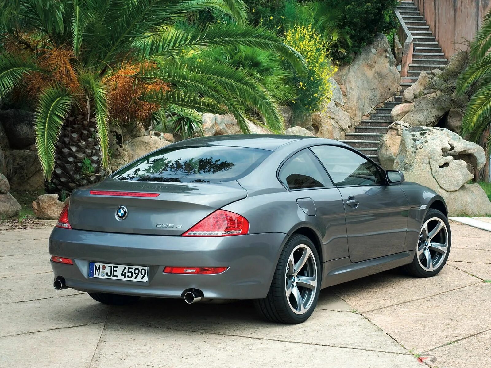 Com cars ru. BMW 650i e63. BMW 650i Coupe 2008. BMW 6 e63. BMW 650 2007.