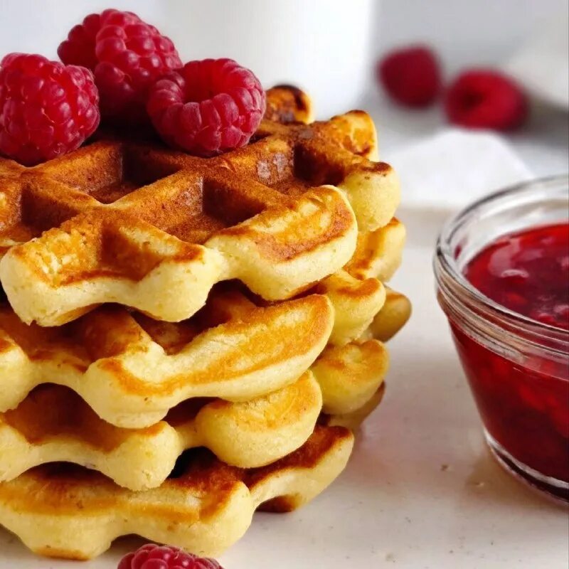 нежные и хрустящие вафли. вафли с ванильно сливочным вкусом. мягкие вафли слакон. вафли весовые услада. вафли на сорбите "сливочно-ванильные" * 105 гр (кф"вереск").