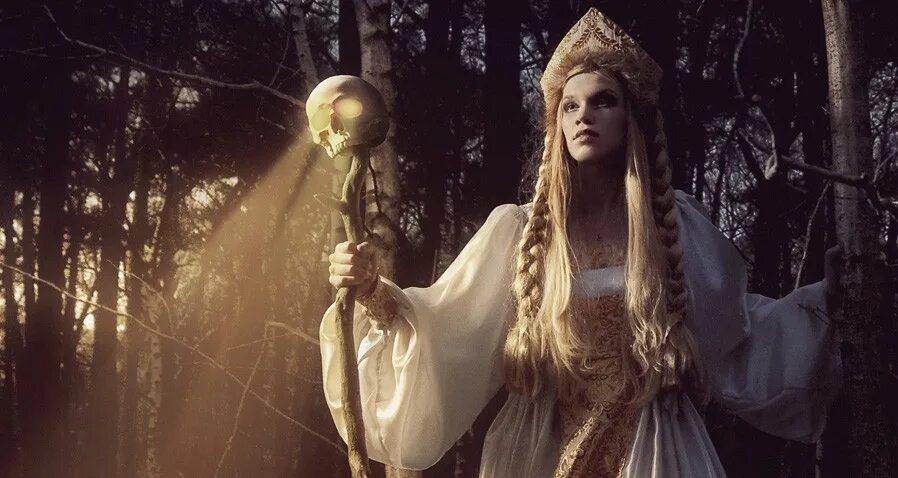 Сериал проивампиров ведьм. Глафира тарханова в сериале ведьма. Глафира тарханова в фильме ведьма. Салем великолепный век. Русскую про ведьм.