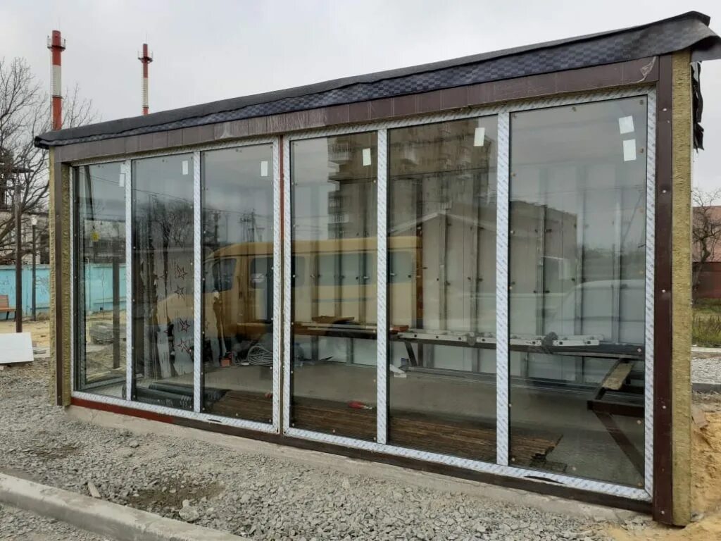 Торгово остановочные павильоны. Остановочный павильоны «сити-л2». Кафе в парке учкуевка. Учкуевка парк севастополь кафе. Современный остановочный комплекс.