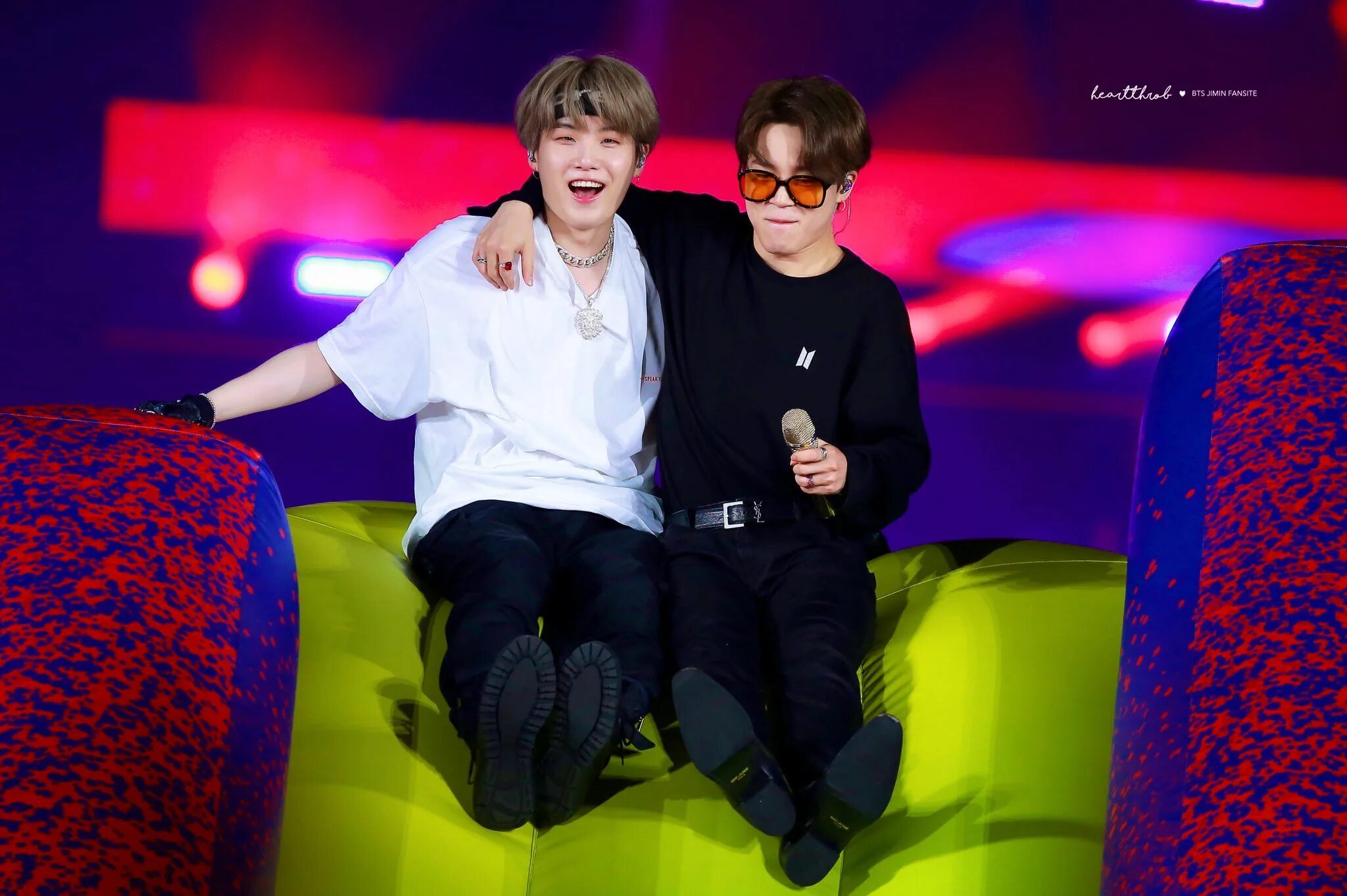 Антипод бтс. Чимин и шуга. bts шуга и чимин. юнмины бтс. bts jimin suga.