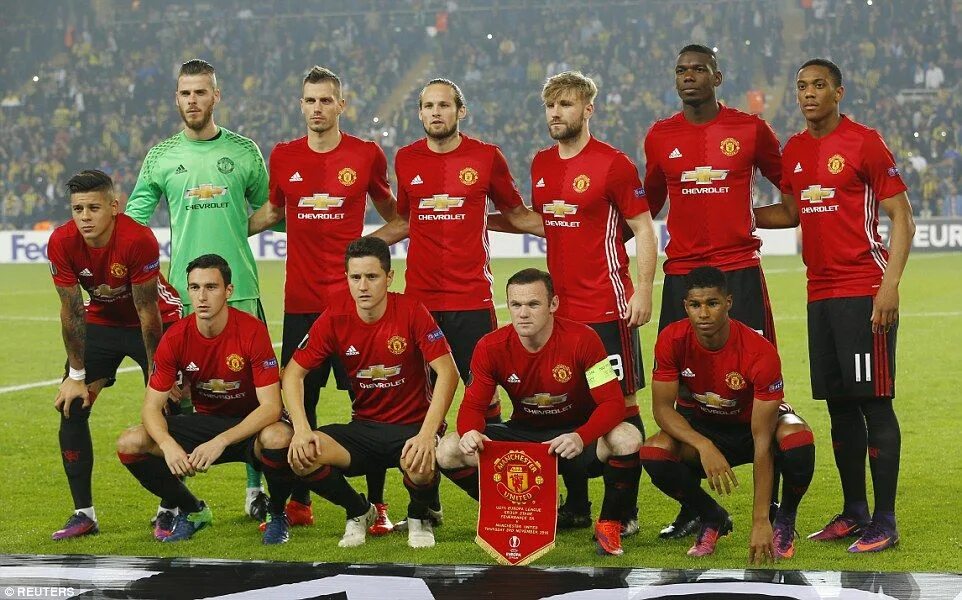 Манчестер футбольный клуб. Клуб ман юнайтед. Фото manchester united. Команда ман юнайтед. Футбольная команда манчестер юнайтед.