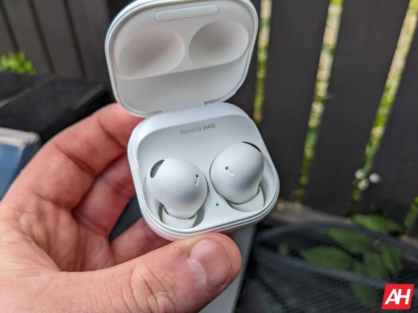 Samsung Galaxy Buds 2 Pro. Galaxy Buds 2 Pro package. Samsung Galaxy Buds 2 Pro комплектация. Кейс Samsung Galaxy Buds 2 Pro. Samsung galaxy buds 3 pro