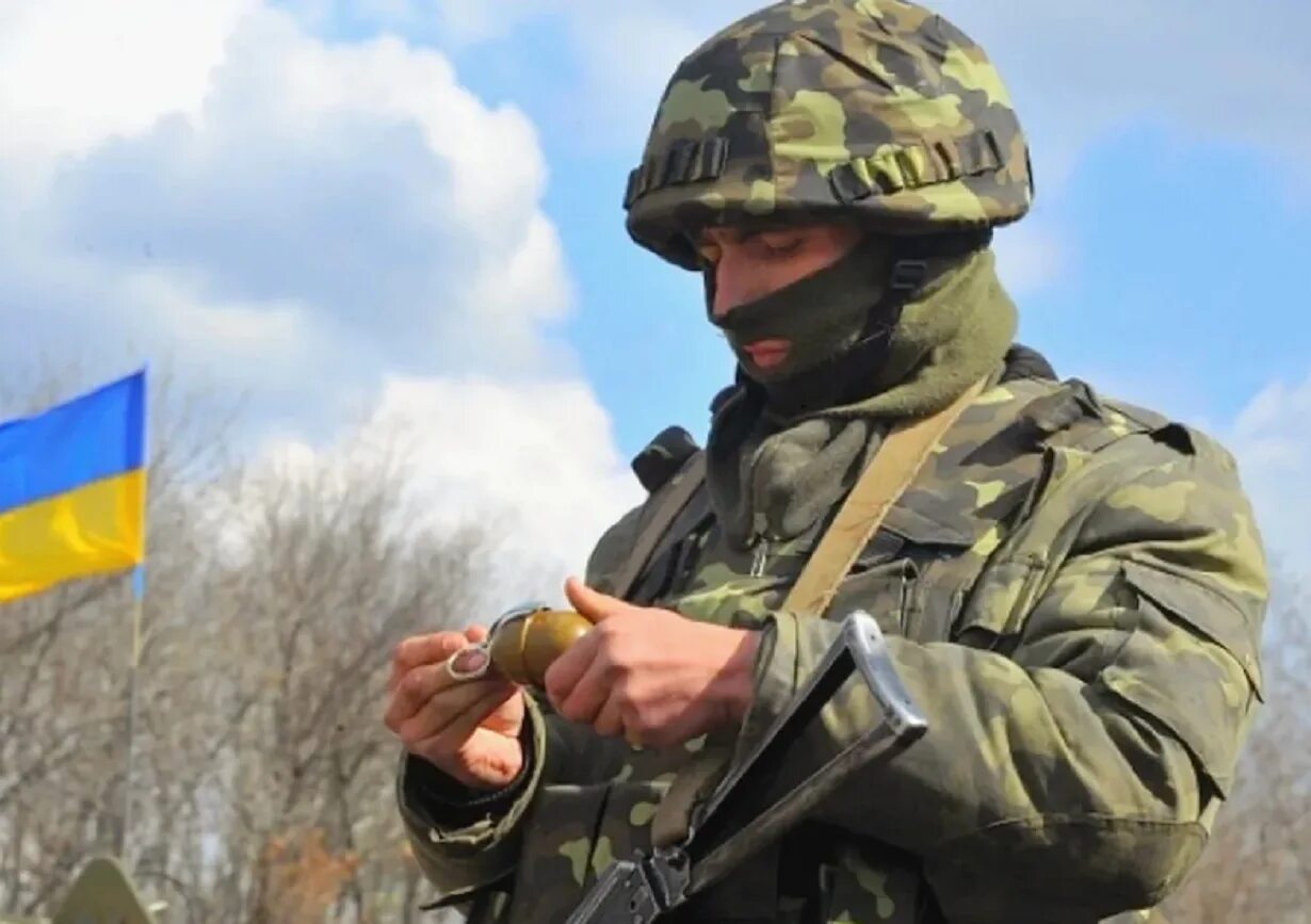 Офицеры украины. Украинские военные. Украинская армия. Украинские военные в масках.