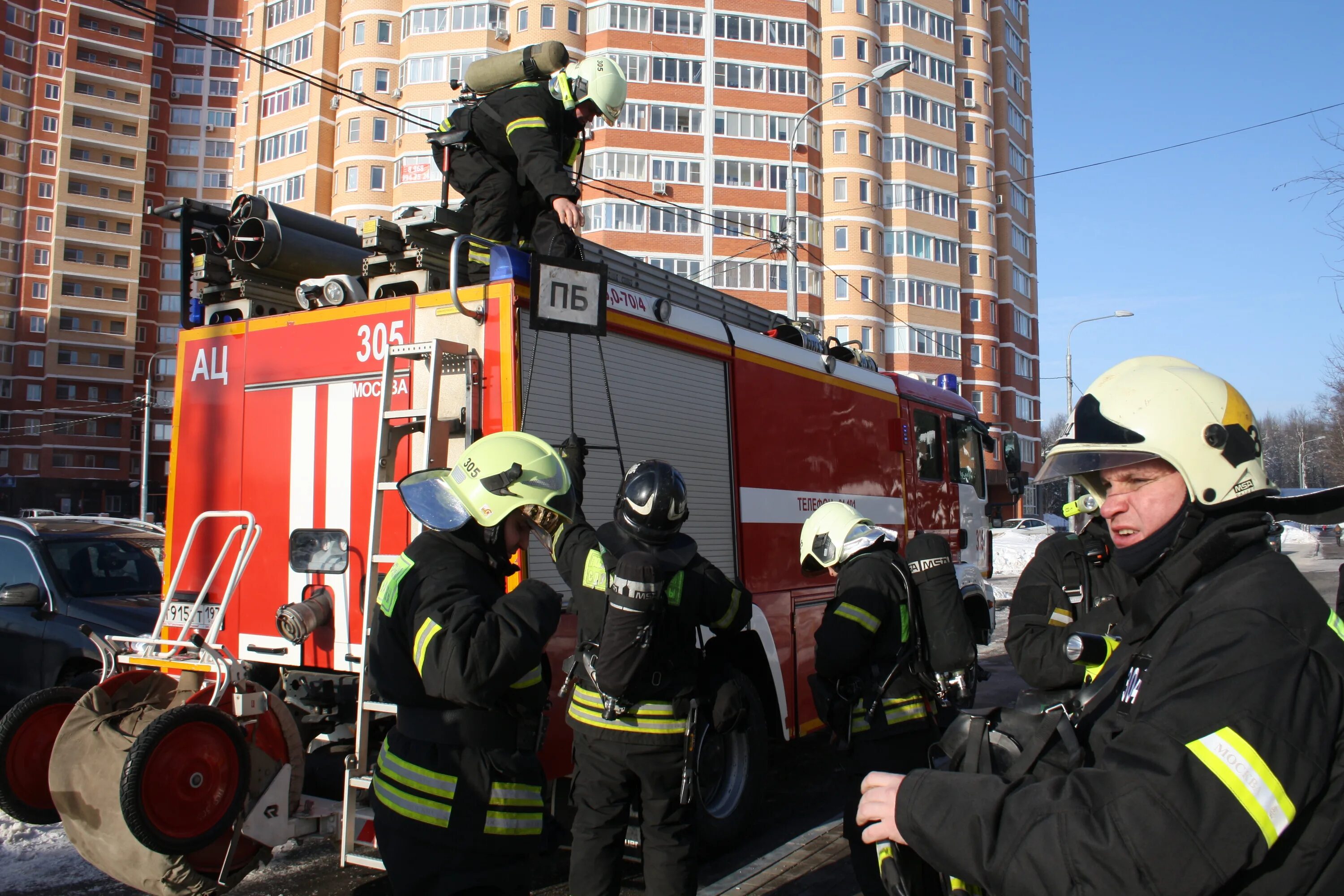 ГКУ пожарно-спасательный центр города Москвы. Пожарно спасательный отряд Москва. Пожарно-спасательный Гарнизон Москвы. Пожарно-спасательный отряд 306.