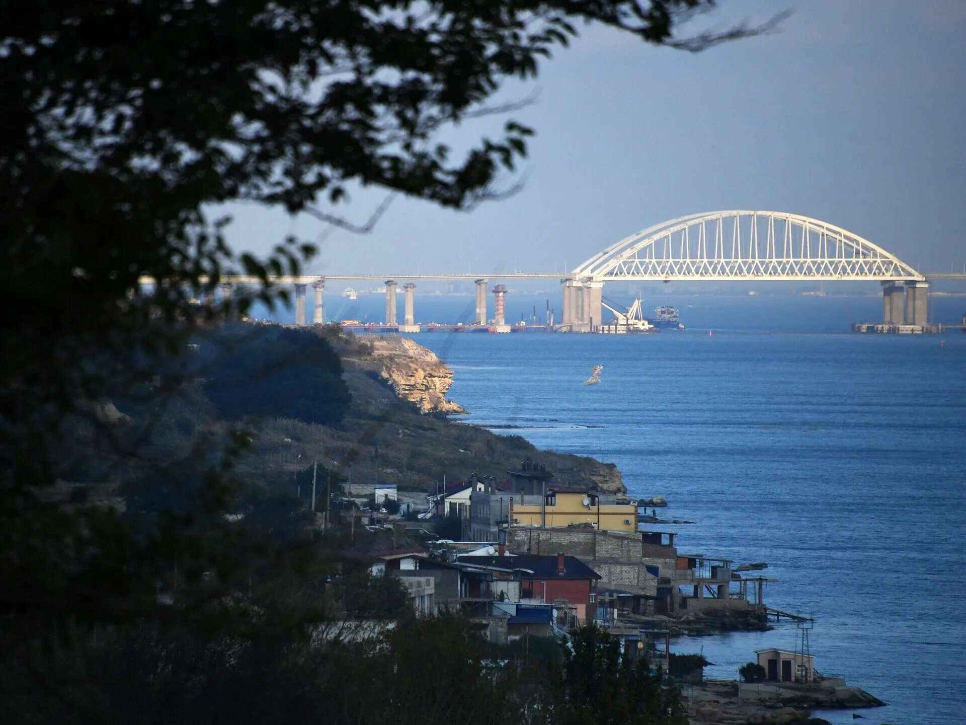 Керченский пролив Крым. Керчь мост Крым. Крымский мост Керчь. Керчь мост Крымский достопримечательности. Крымский мост сочи