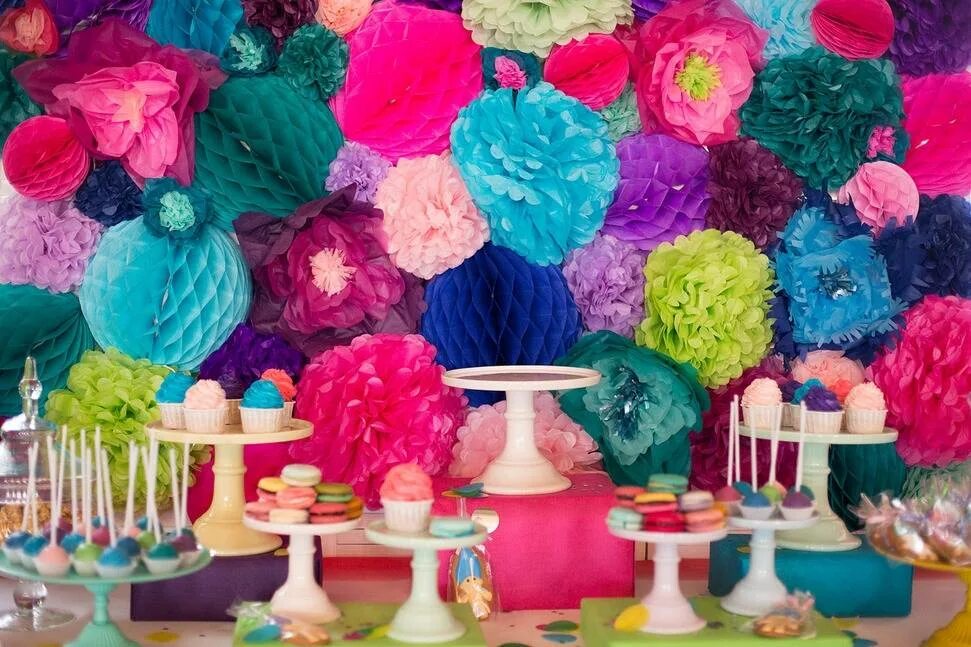 Праздник своими. Бумажные украшения для комнаты. Праздник своими. Праздник своими. Украшение на день рождения ребенка.