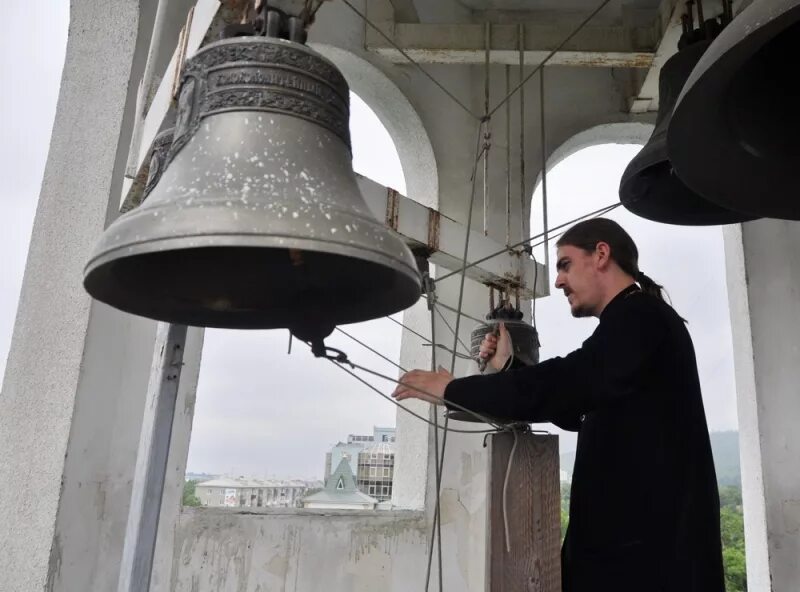 Звон колоколов исцеляющий очищающий. Колокола алтайский край. Лечебный колокольный звон. Звон колоколов очищающий. Колокольный звон очищающий и исцеляющий.