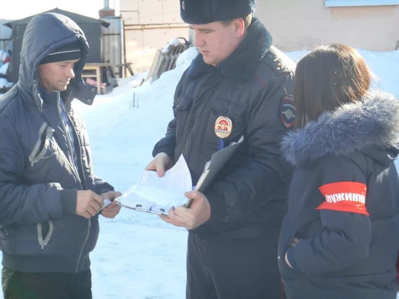 Беседа с участковым. ДНД полиция. Дружинник полиции. Дружина МВД. Народный дружинник МВД.