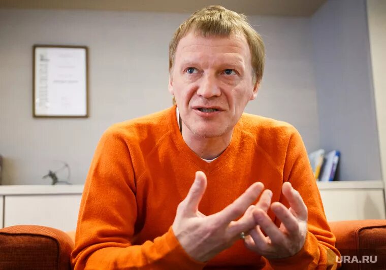 Снять актер