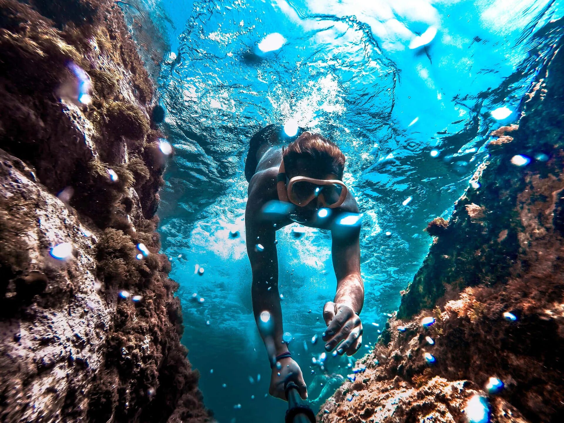 Sea dive. Подводный каньон Шарм-Эль-Шейх. Дайвинг. Погружение с аквалангом. Поплавать с аквалангом.