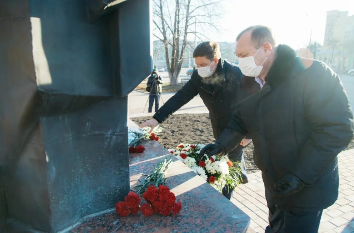 Памяти погибших в локальных конфликтах. Памятник воинам локальных конфликтов. День памяти погибших в локальных конфликтах.