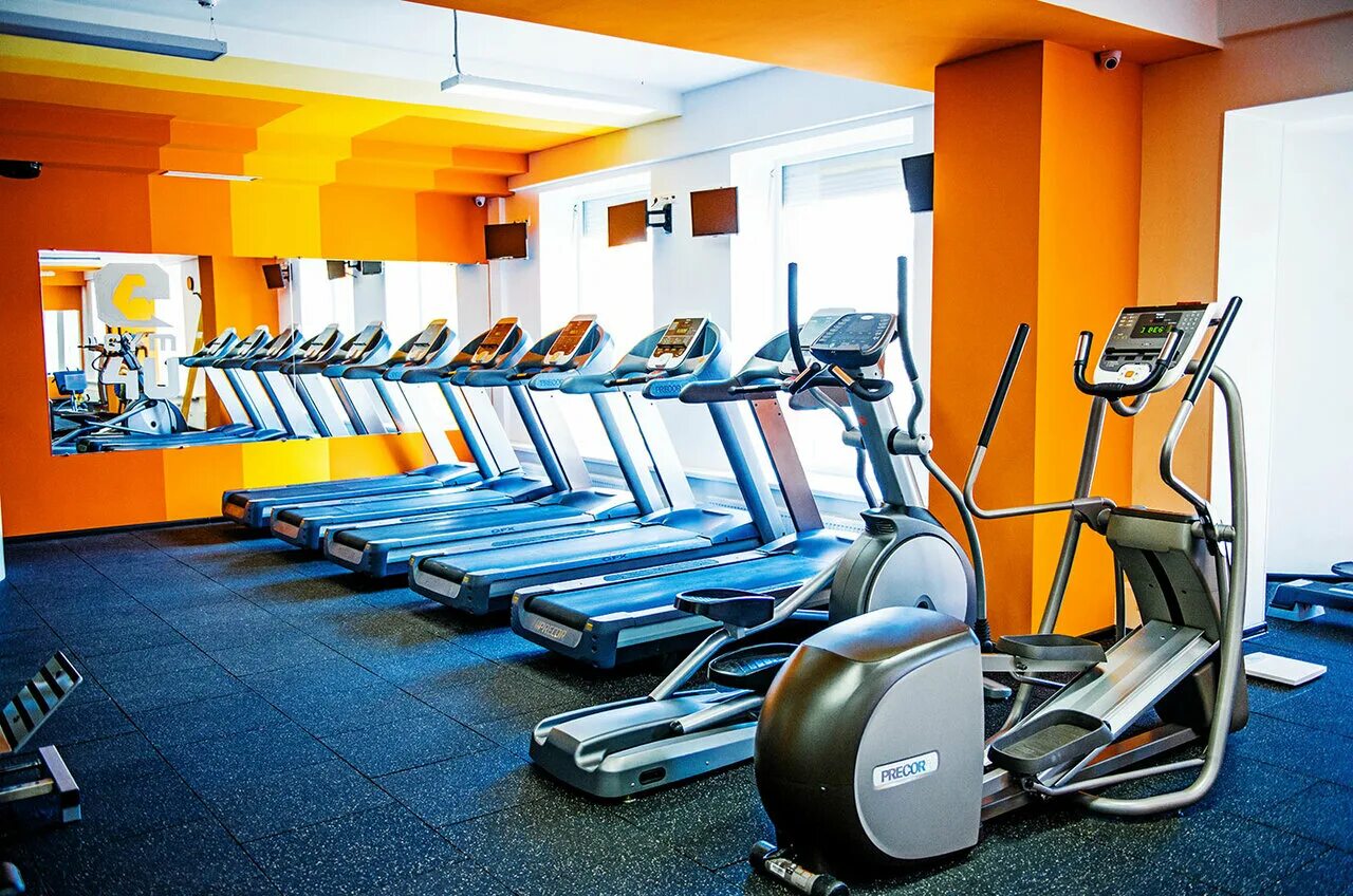 Ddx fitness жулебино. Тренажерный зал тц. Тц гавань водный стадион. Come on gym красногорск. Фитнес центр.