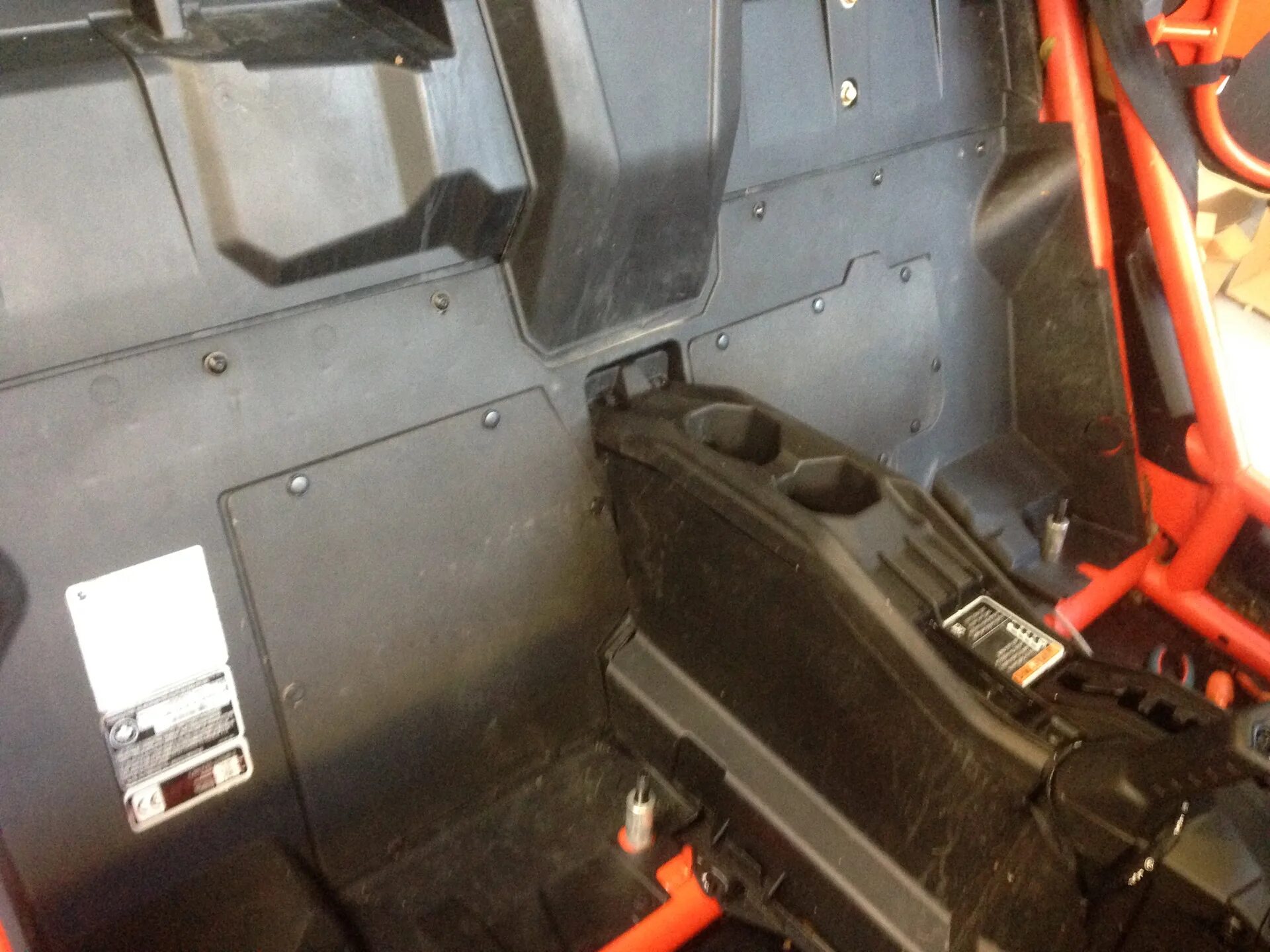 BillaVista.com - Can-Am Outlander 1000XT Rear Storage Compartment