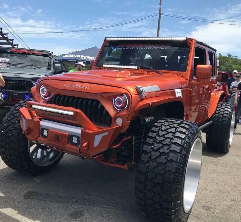 Кузов jeep gladiator. Джип вранглер 2000 года. Jeep wrangler сафари. Джип extras. Со джип со.