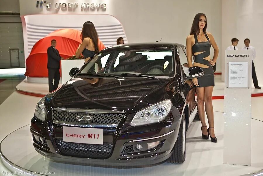 Чери центр авто с пробегом. Chery автосалон. автосалон чери в москве. chery официальный дилер. проект chery m11.