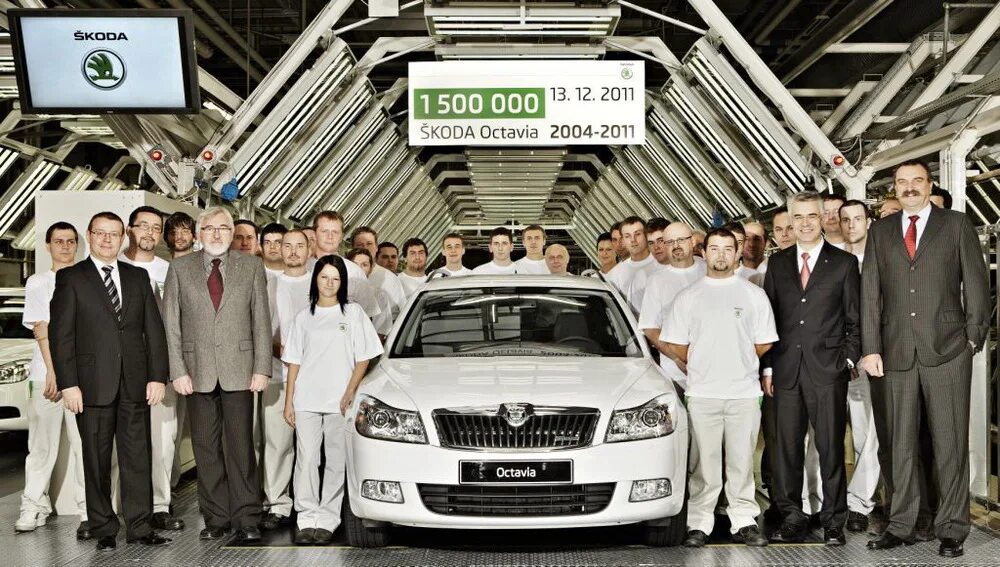 Завод шкода в чехии. Пльзень завод шкода. Skoda чехия компания. Шкода фольксваген один. Автозавод шкода в чехии.