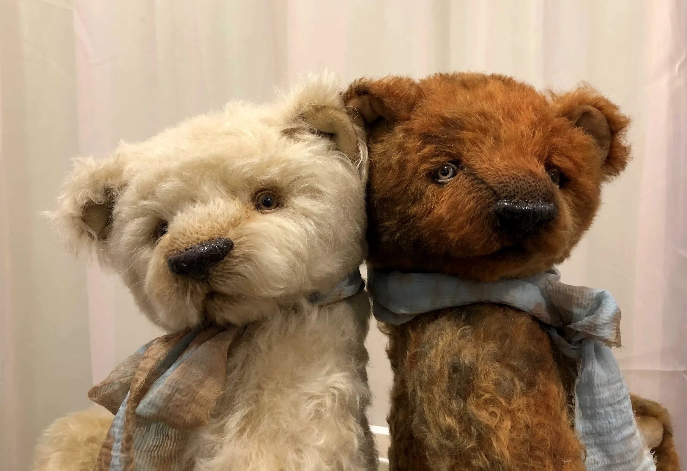 Модна лялька 2012 фотообзоры. Выставка кукольное помешательство. Кукольное помешательство. Авторская табличка для выставки кукол. Модна лялька 2015 фотообзоры.