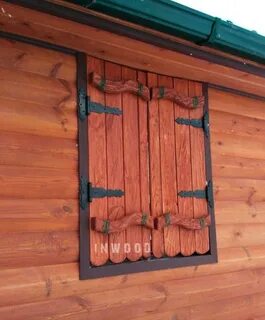 Ставни на окна деревянного дома