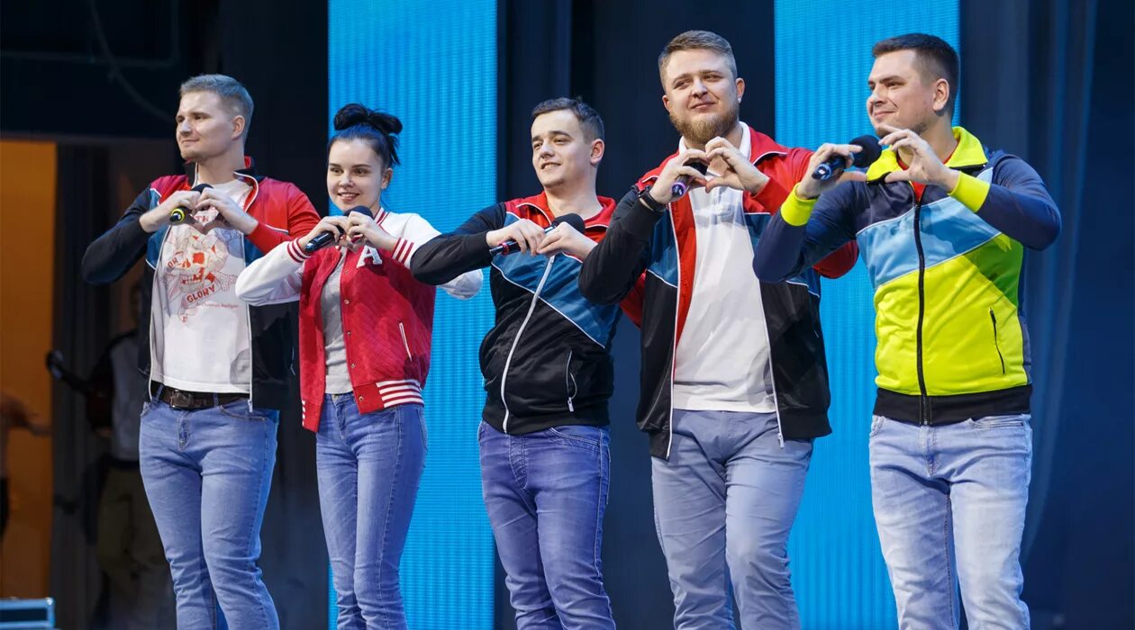 Дарья гакштетер квн. Квн как то раз под новый год. Команда квн камызяки 2022. Миниатюры для квн короткие. Афиша новогодний квн.