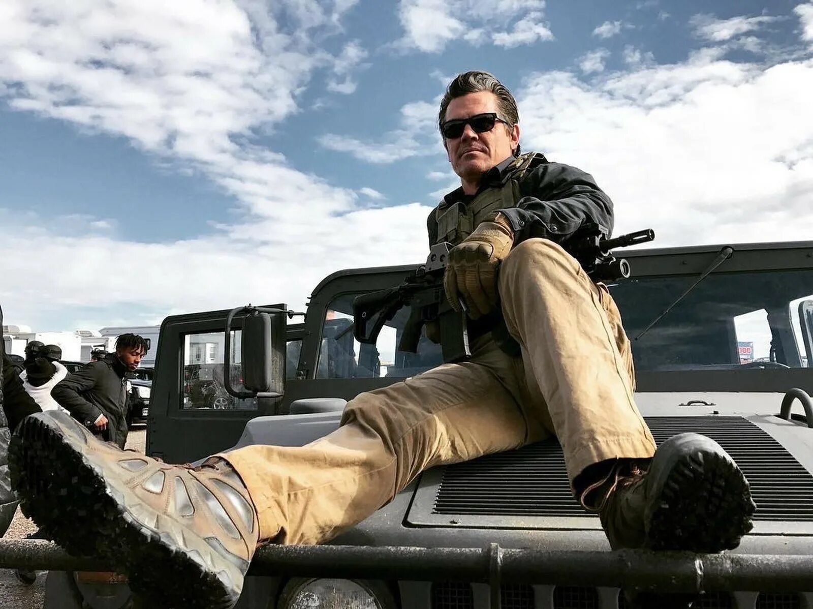 Сикарио 2. Джош бролин sicario 2. джош бролин сикарио. джош бролин убийца 2. бенисио дель торо sicario.