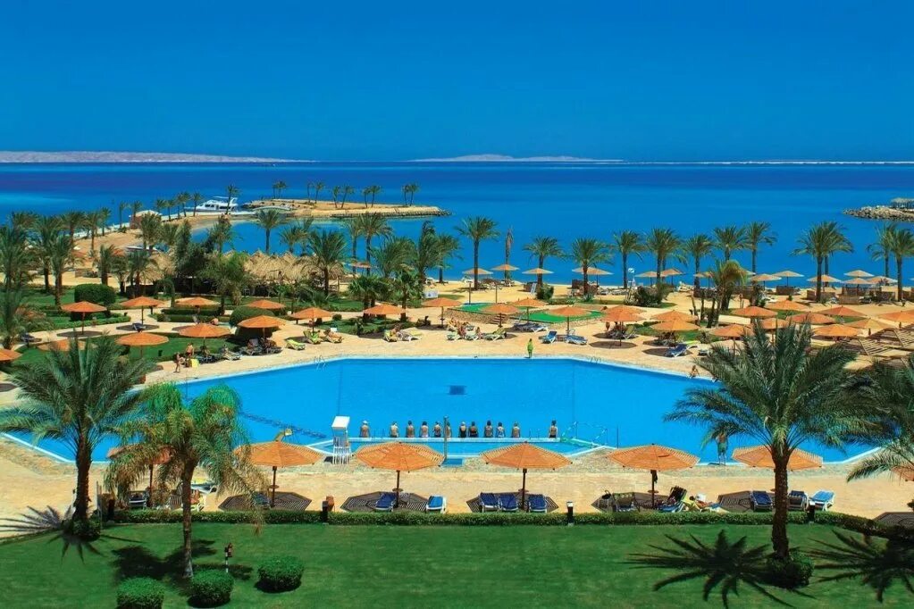 Continental hurghada. Континенталь Хургада Резорт. Отель Мовенпик Хургада. Movenpick Resort 5 Хургада. Континенталь отель Хургада 5.