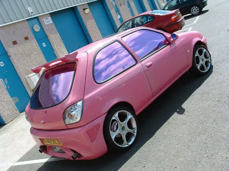 Розовая тонировка. Розовая тонировка авто. Розовая тонировка стекол автомобиля. Розовая тонировка для машины. Розовый Матиз.