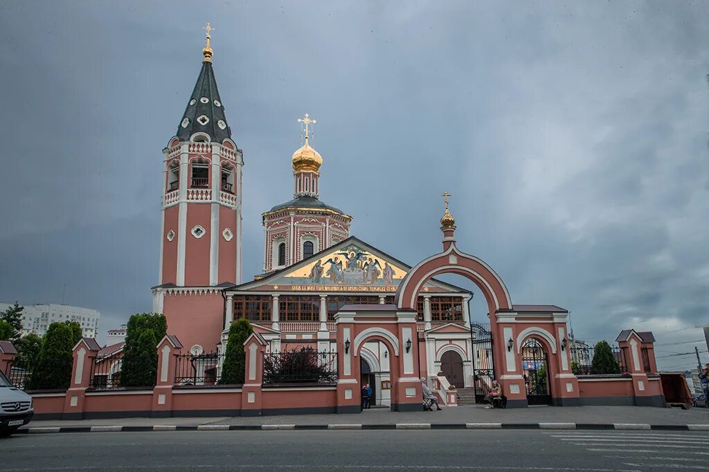 Свято Троицкий храм Саратов. Свято-Троицком кафедральном соборе Саратов. Свято троицкий 6