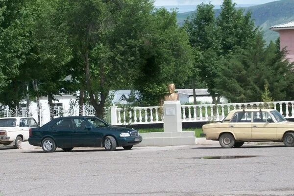 Пагода яван таджикистан. Варзобский район душанбе таджикистан. Город яван. Карта таджикистане спутник яван. Таджикский государственный университет коммерции.