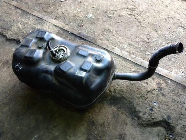 Топливный бак фиат дукато. Топливный бак фиат дукато. Снятие бака фиат дукато. Топливный бак фиат дукато. Топливный бак фиат дукато 2013 года.