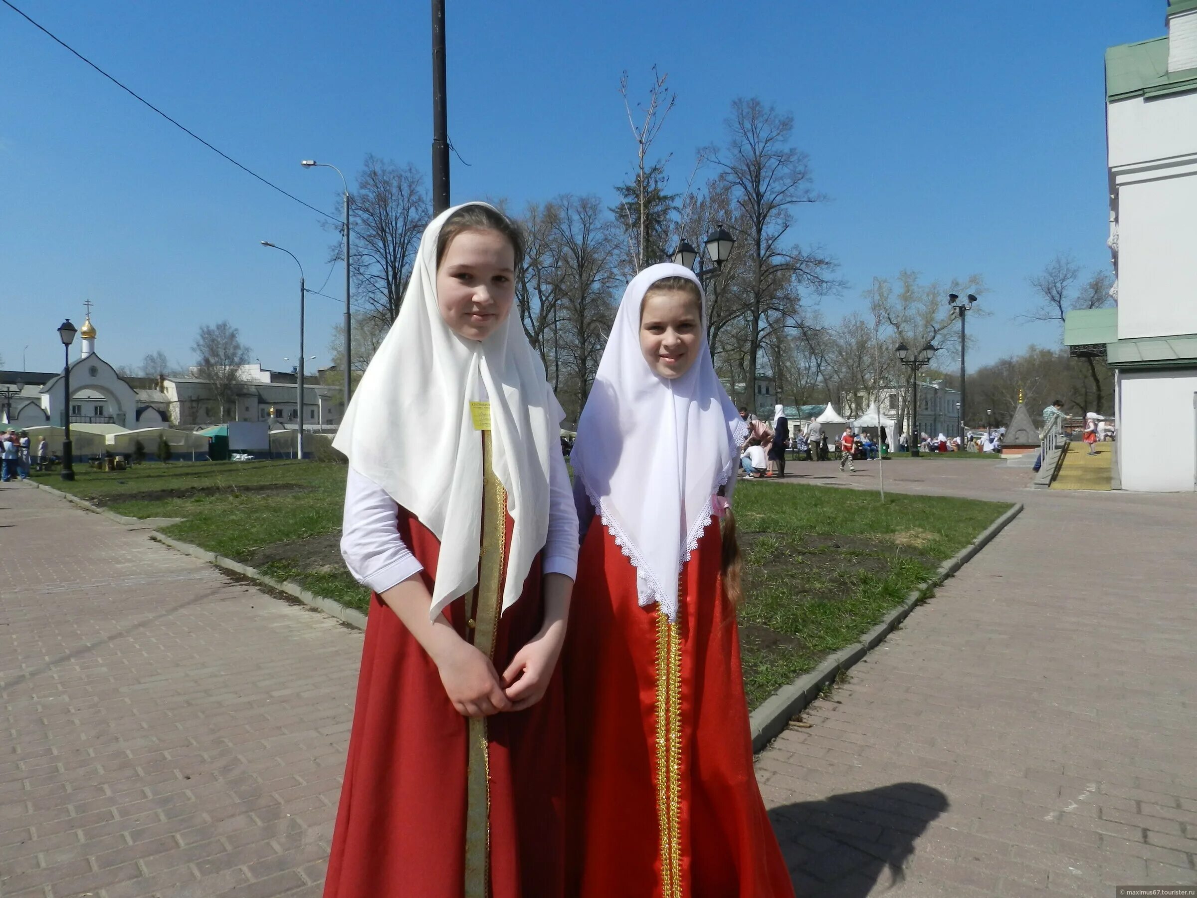 Православный интернет магазин одежда. С праздником жен мироносиц. Жены мироносицы костюм. Мироносицы одежда. Одежда жен мироносиц.