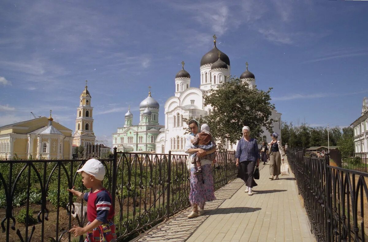 Муром-Дивеево экскурсия. Дивеево Муром Арзамас паломнические поездки. Экскурсия Арзамас Дивеево Нижний Новгород. Дорога Дивеево Муром. Паломничество в дивеево