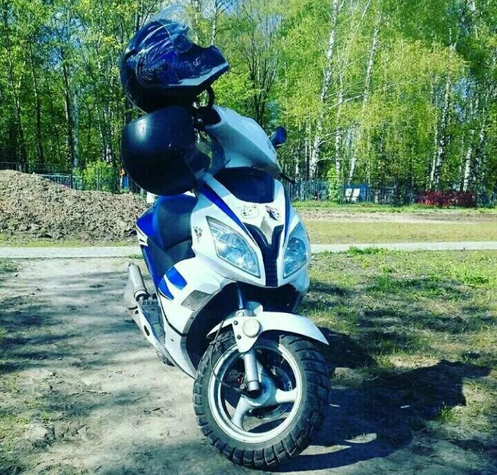 Скутер irbis centrino 80 4т. Багажник для irbis centrino. Скутер irbis centrino 50cc 4т. Скутер ирбис центрино 50. Скутер wels bison 50cc.