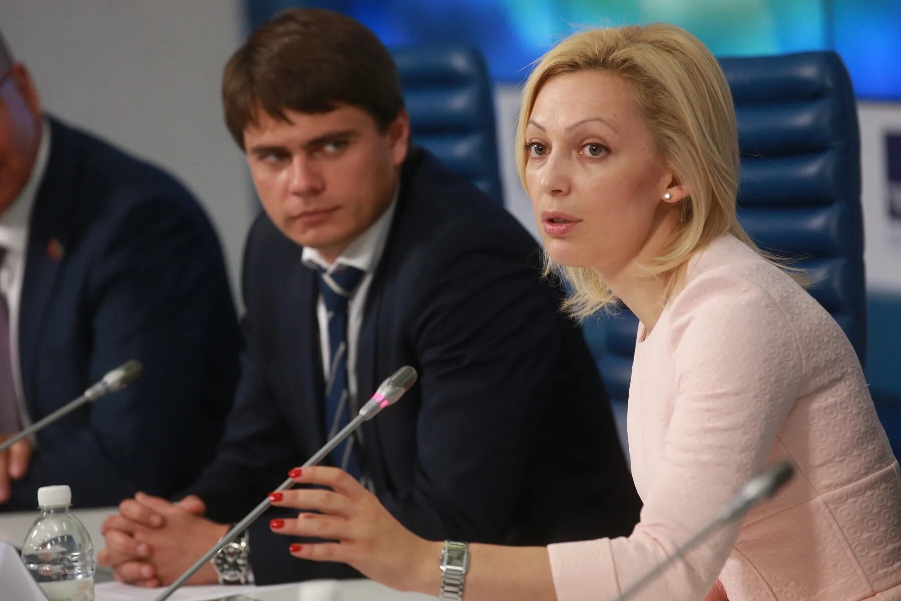 Ольга тимофеева биография личная жизнь Депутат Госдумы РФ Ольга Тимофеева раскритиковала ставропольских чиновников АиФ