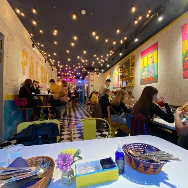 Paloma Cantina