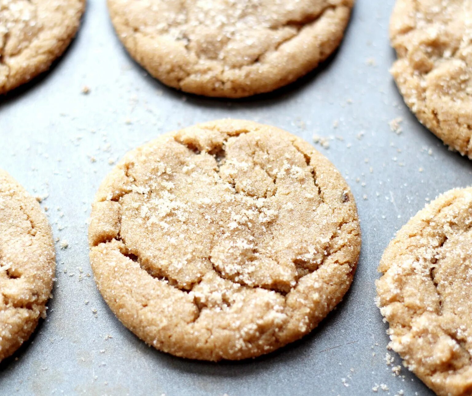 Печенье Сахарок. Печенье Biscuit. Печенье с коричневым сахаром. Печенье Криспи. Rolling cookies